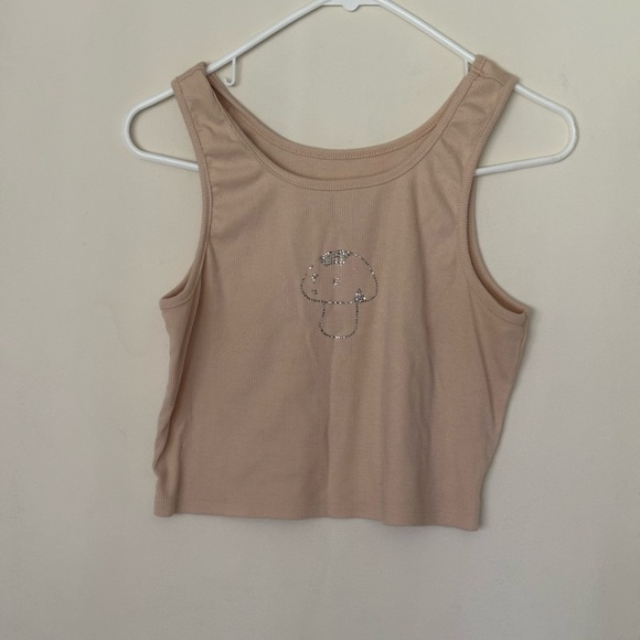 Tops - Women’s Cropped Sleeveless Shirt Size XL